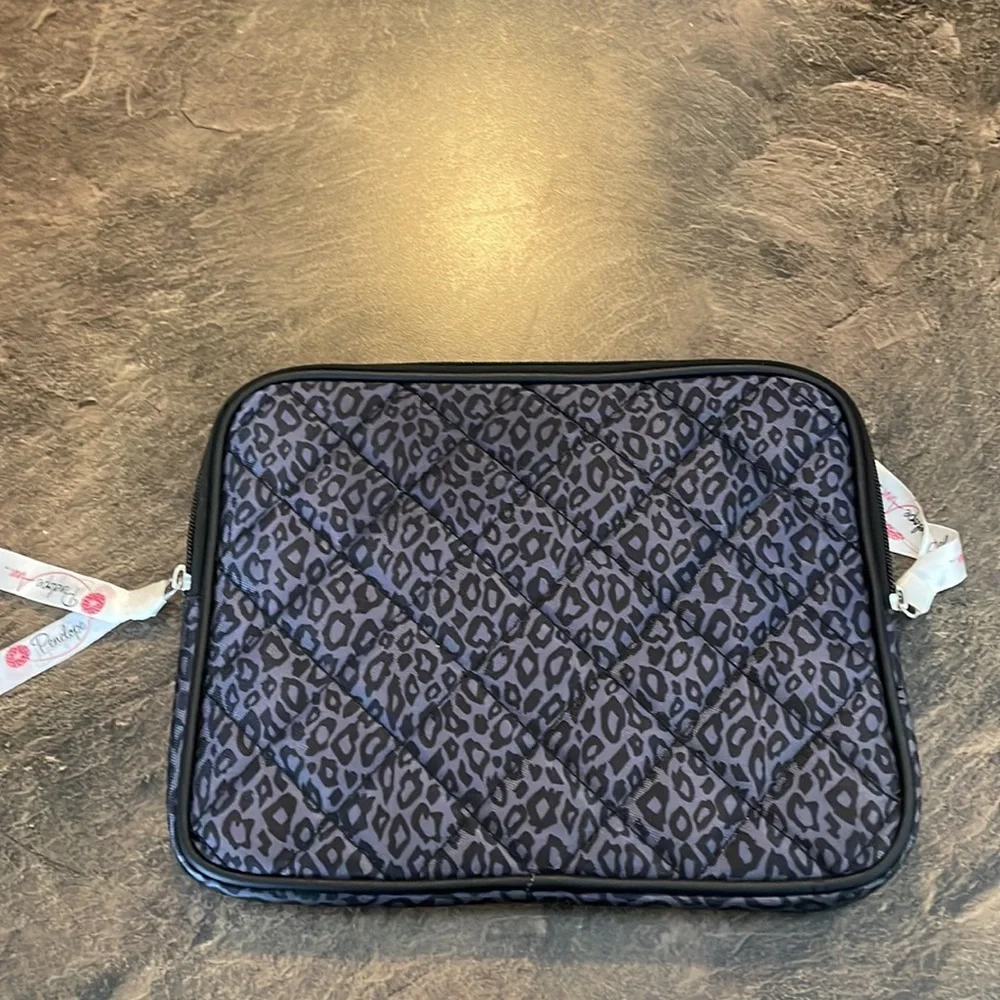 Penelope Ann Tablet Case